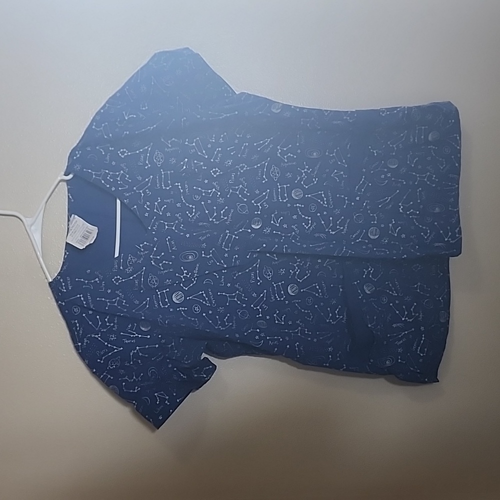 Scrub top Size M